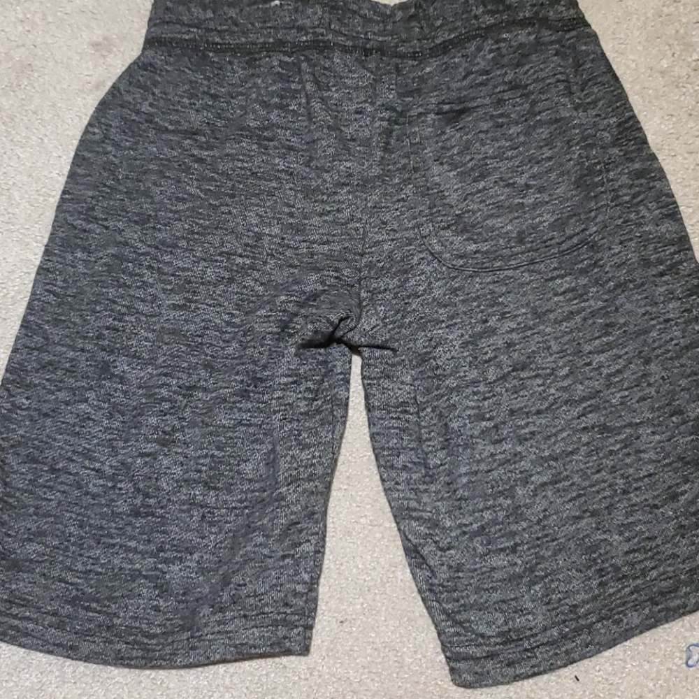 Shorts - Picture 5 of 5